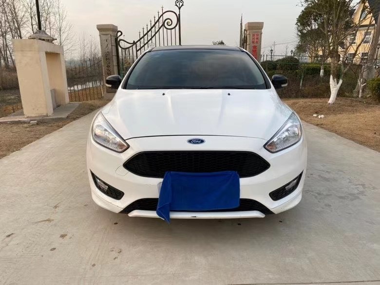 徐州17年福特福克斯1