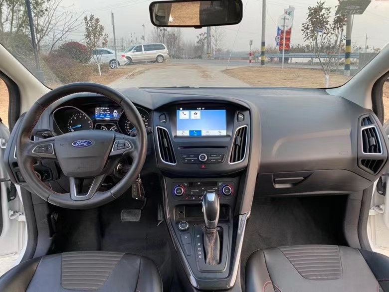 徐州17年福特福克斯7