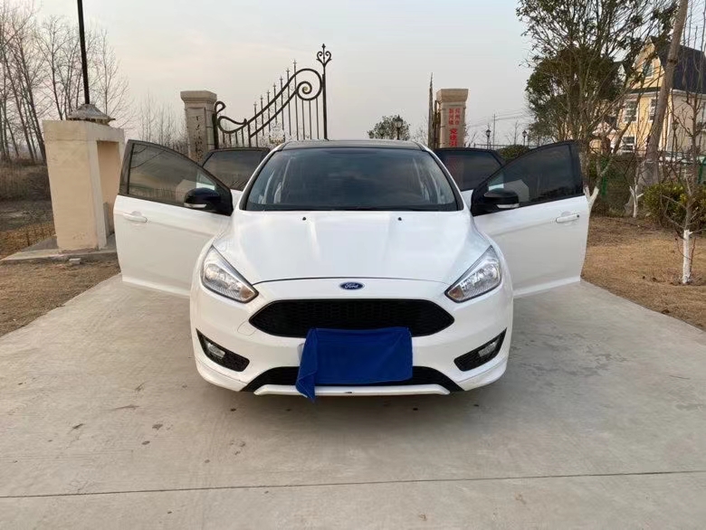 徐州17年福特福克斯9