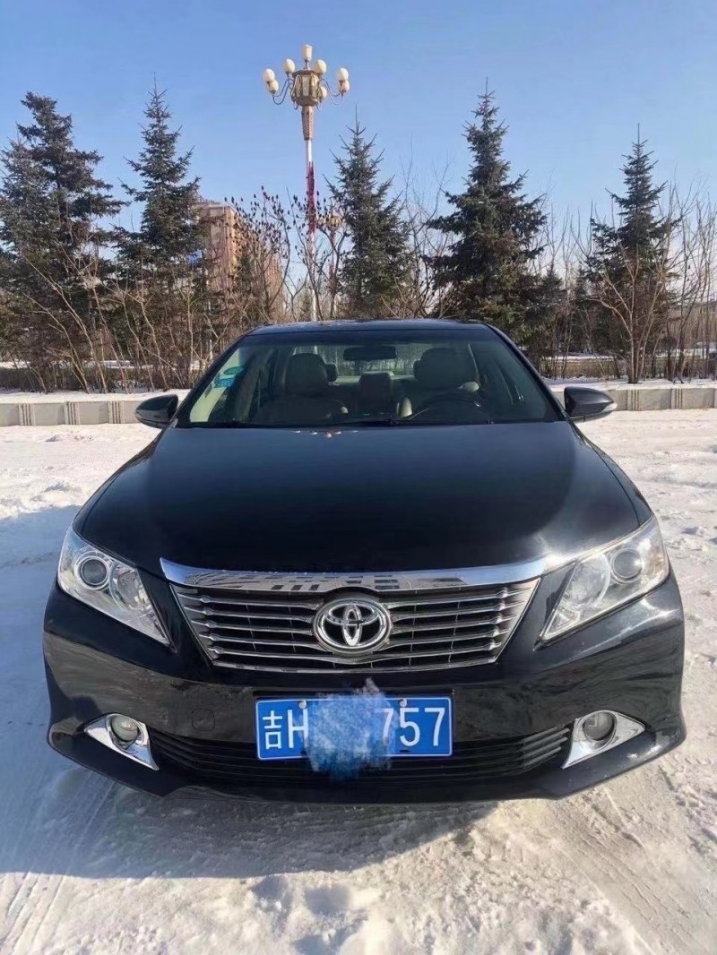 北京14年丰田凯美瑞1