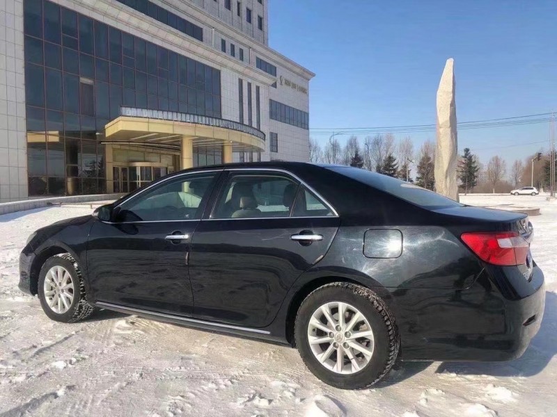 北京14年丰田凯美瑞3