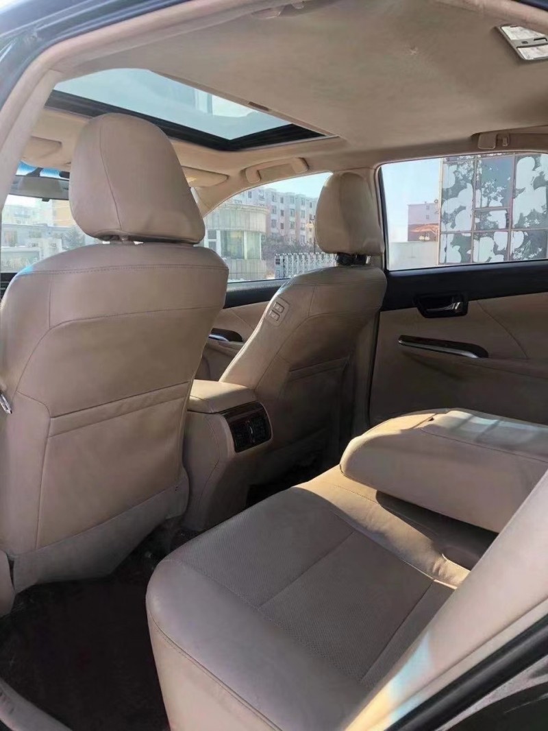 北京14年丰田凯美瑞7