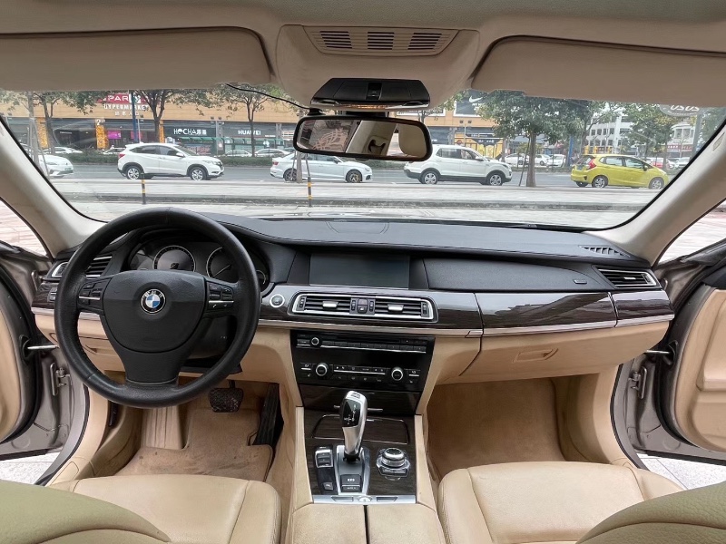 江门11年宝马7系4