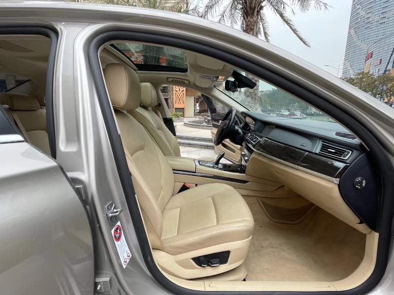 江门11年宝马7系2