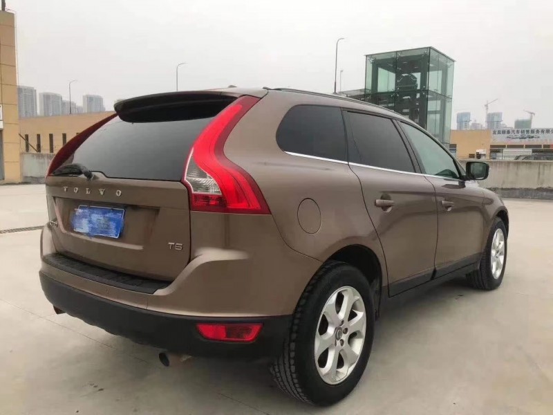 黃岡11年沃爾沃XC608