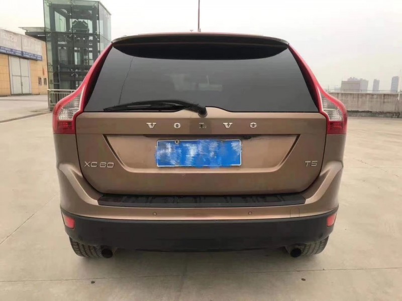 黃岡11年沃爾沃XC609