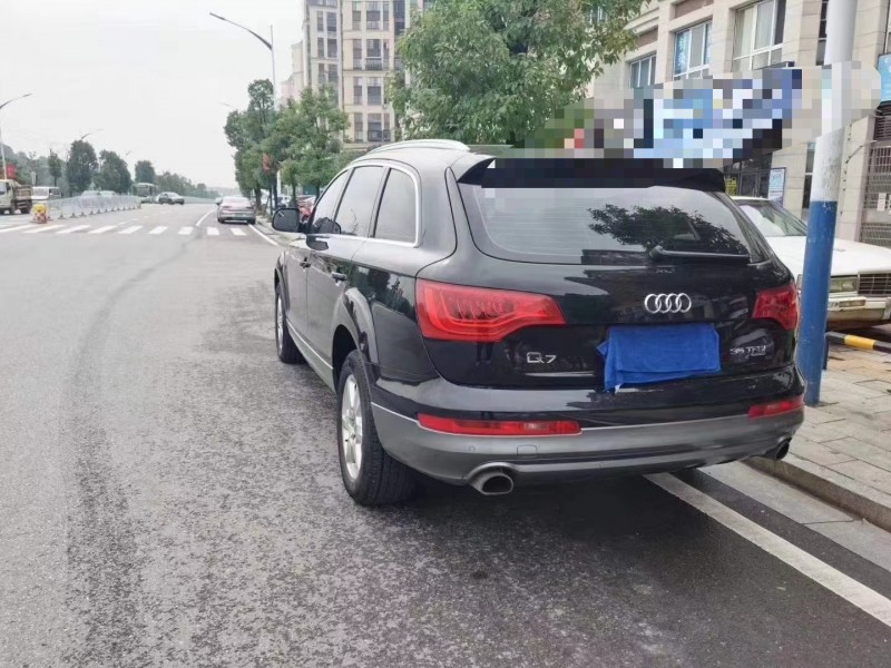 張家界15年奧迪Q71