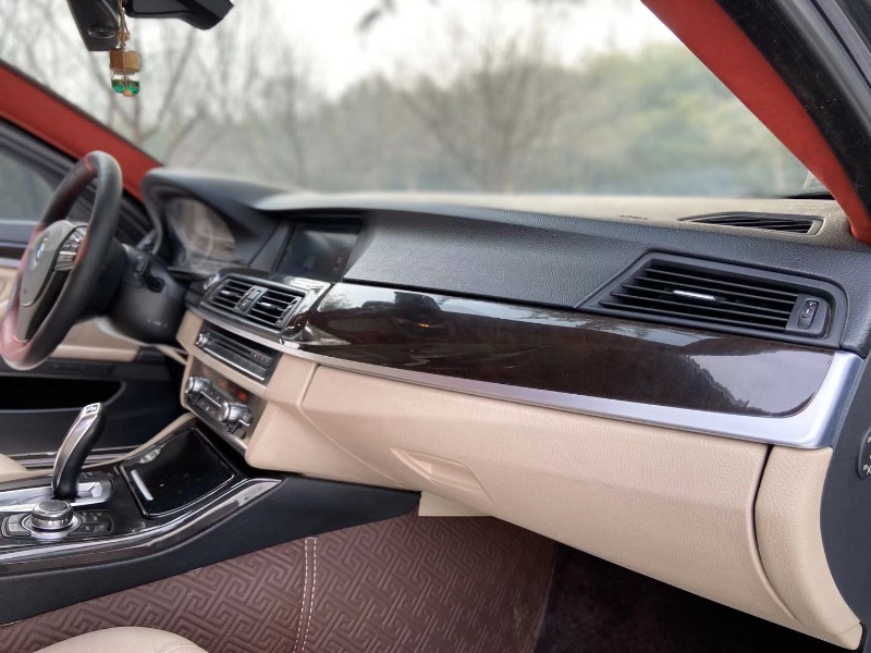 潍坊11年宝马5系8