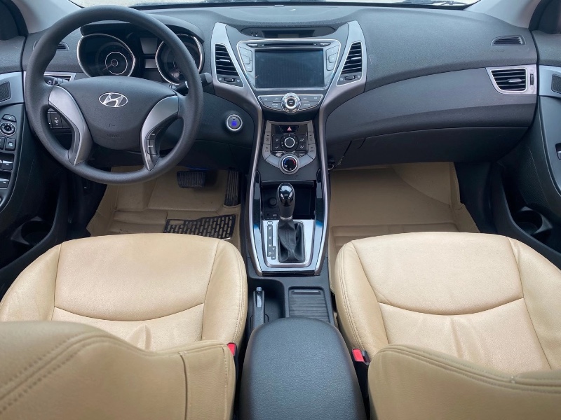 广州15年现代朗动5