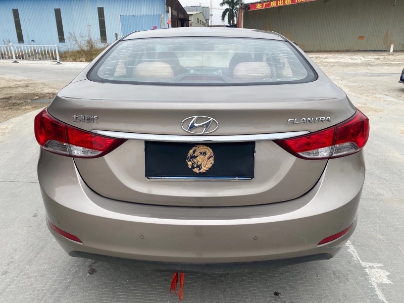 广州15年现代朗动7