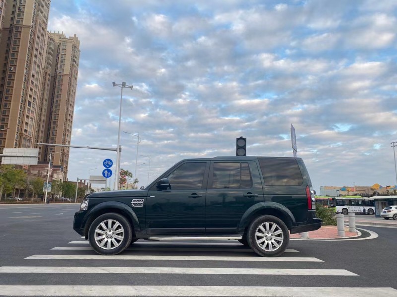 广州15年路虎发现43