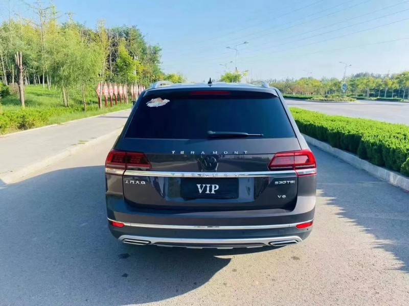 郑州17年大众途昂9