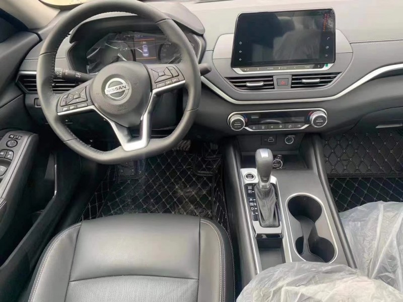 武汉20年日产天籁5