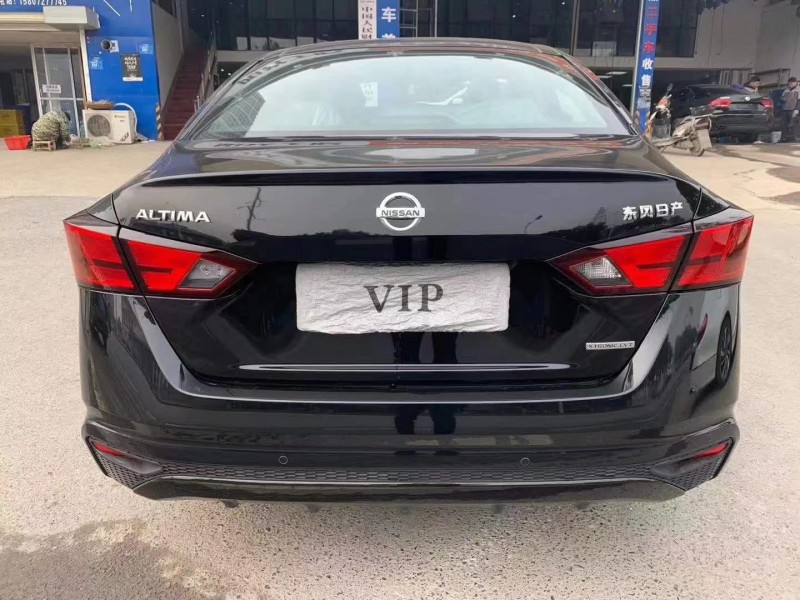 武汉20年日产天籁8