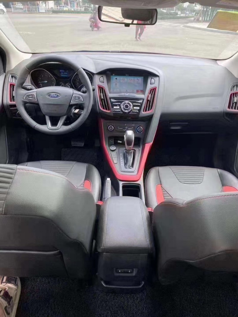 徐州20年福特福克斯5