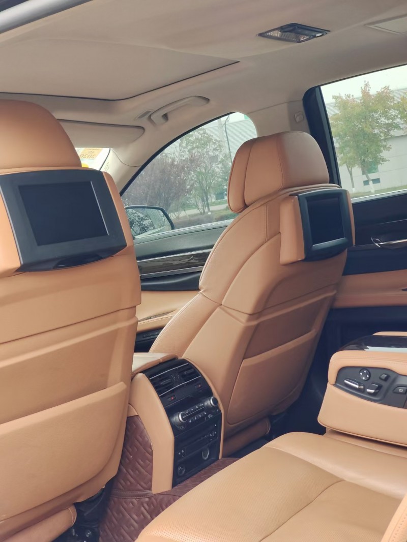 北京13年宝马7系2