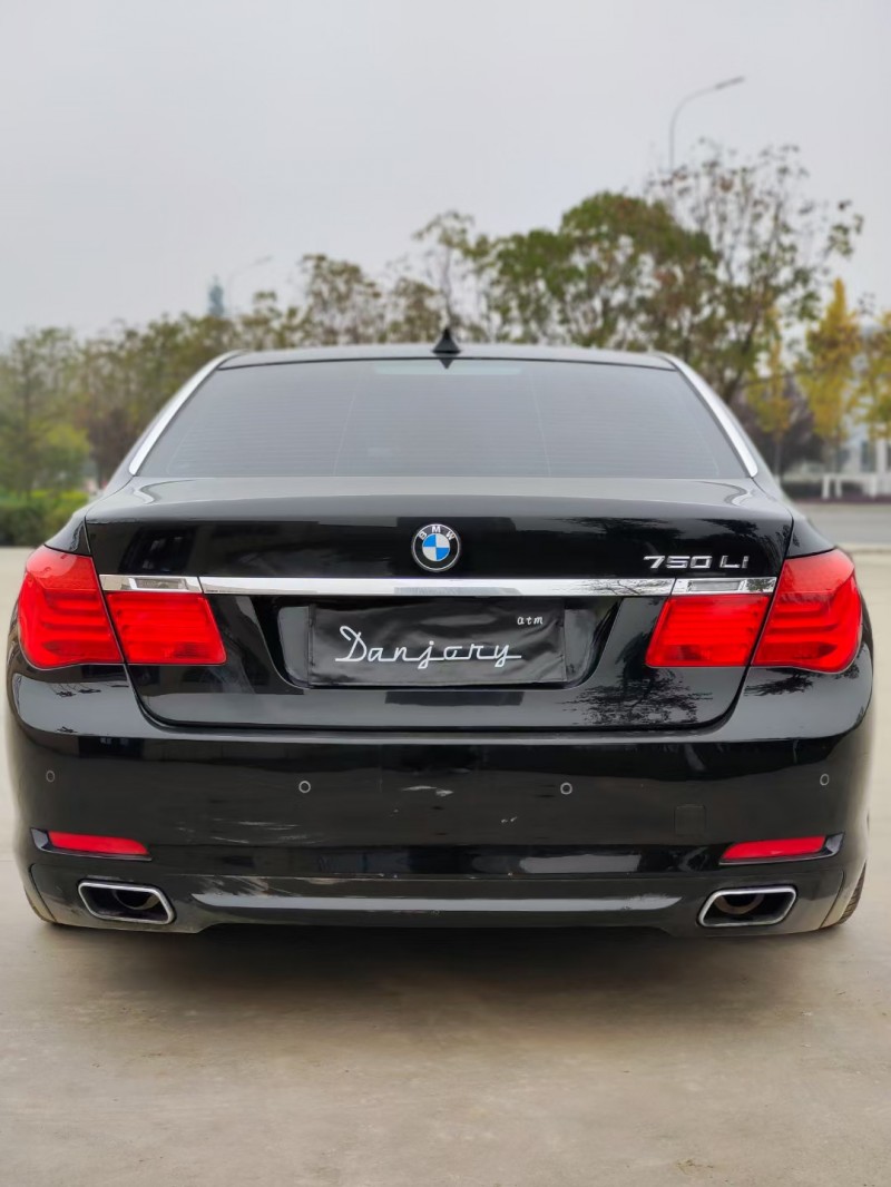 北京13年宝马7系1