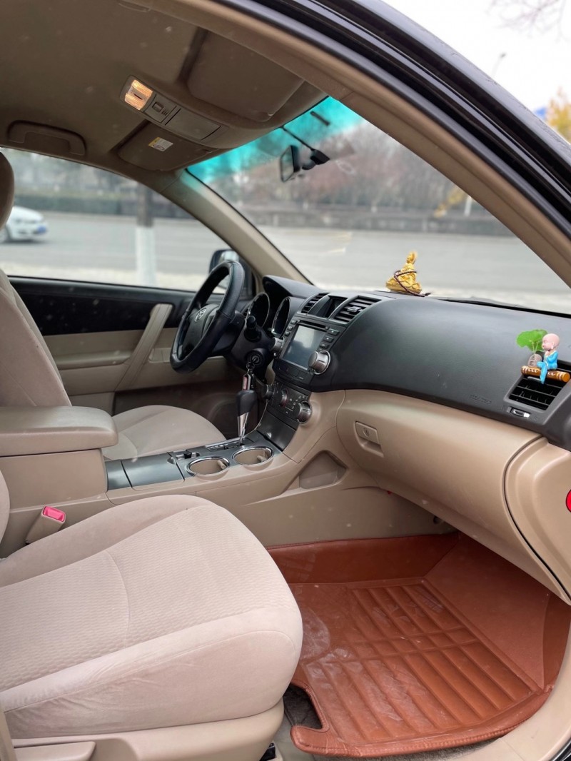 北京11年丰田汉兰达9