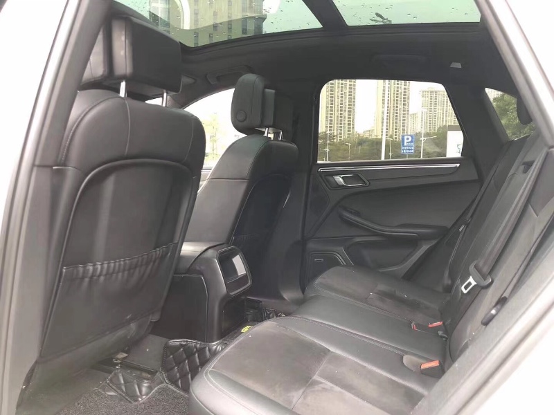 广州14年保时捷Macan5