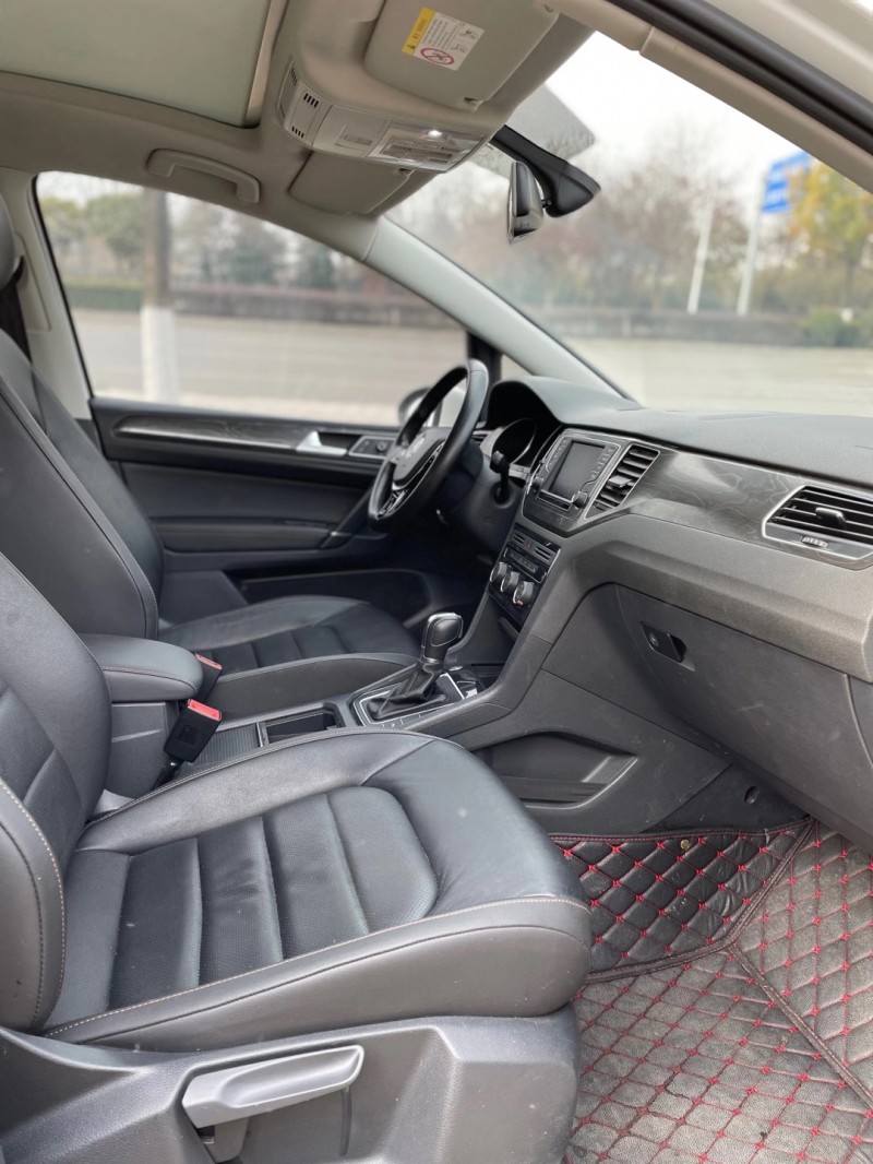 北京17年大众高尔夫·嘉旅8