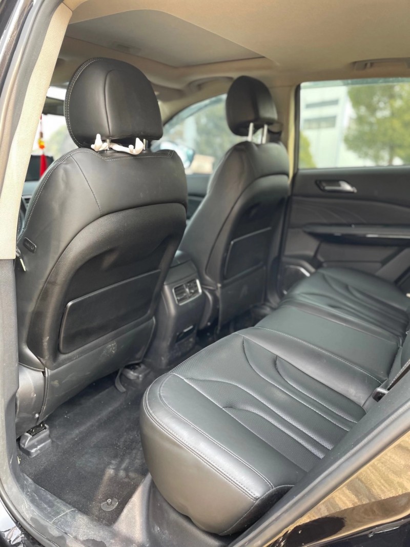 北京19年众泰T600 Coupe5