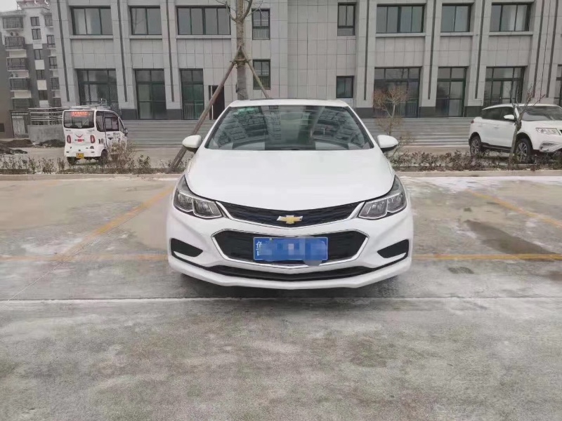 济南17年雪佛兰科鲁兹1