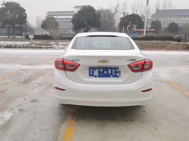 济南17年雪佛兰科鲁兹9