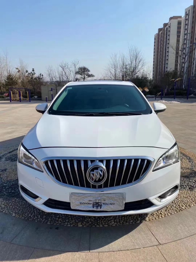 济南16年别克威朗1