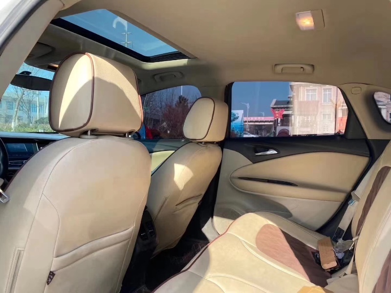 济南16年别克威朗8