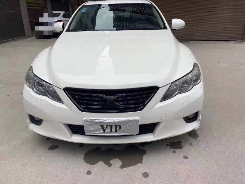 武汉12年丰田锐志1