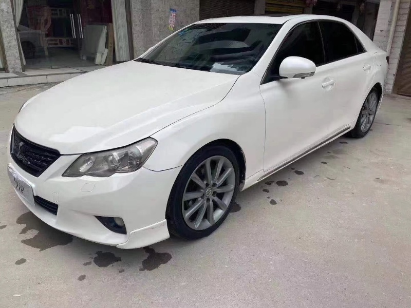 武汉12年丰田锐志2