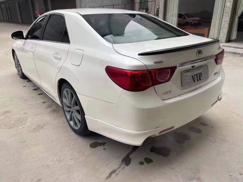 武汉12年丰田锐志9