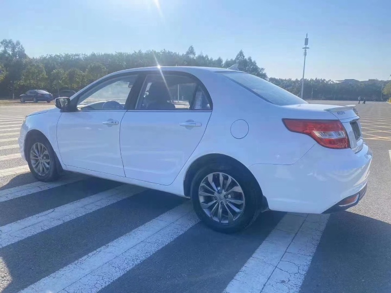 广州16年吉利远景3