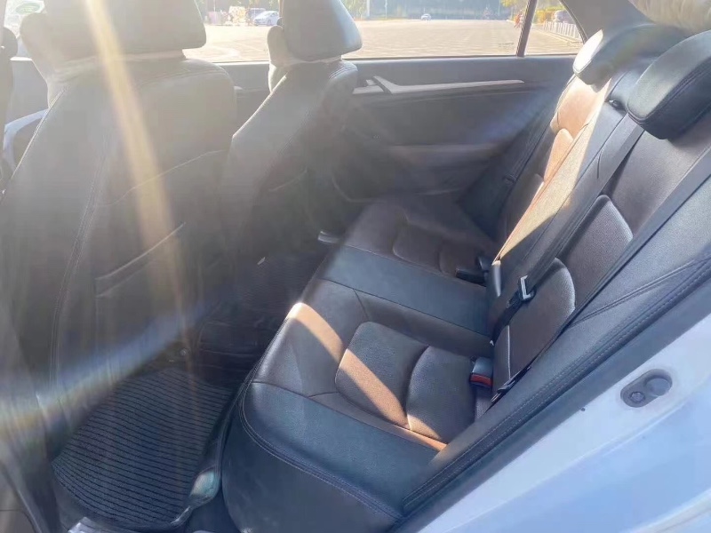 广州16年吉利远景6