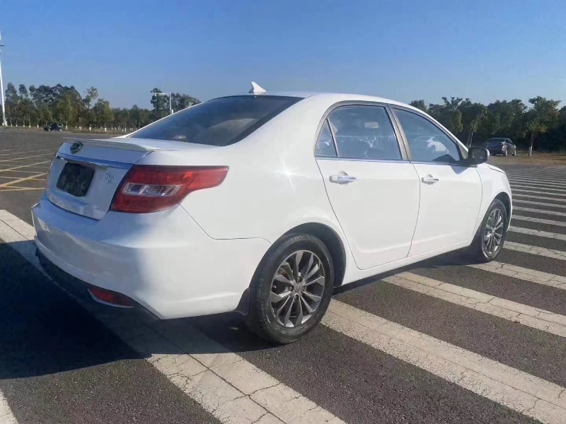 广州16年吉利远景8