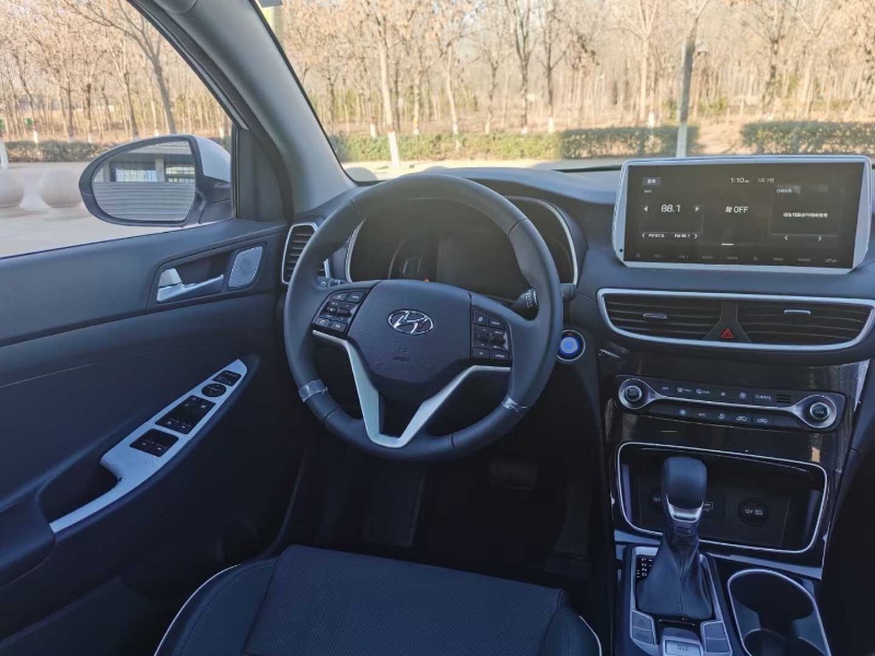 济南20年现代途胜5