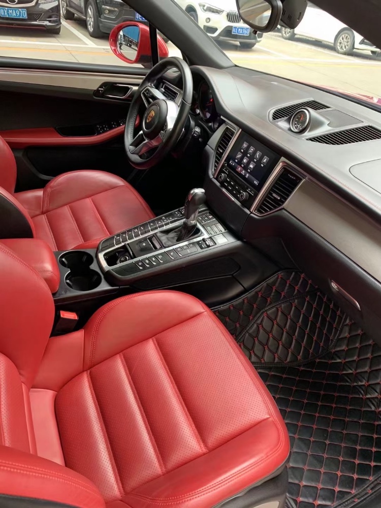 佛山18年保时捷Macan5