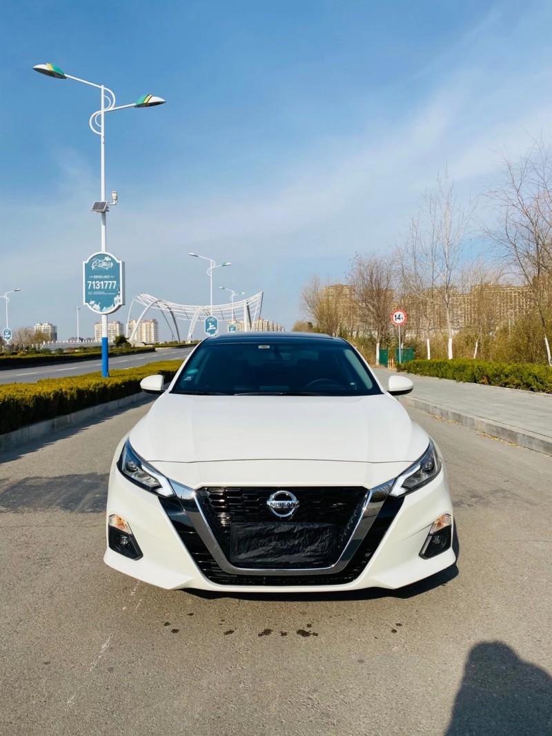 聊城20年日產天籟1