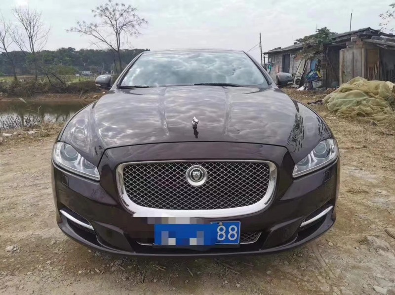 南寧12年捷豹XJ1