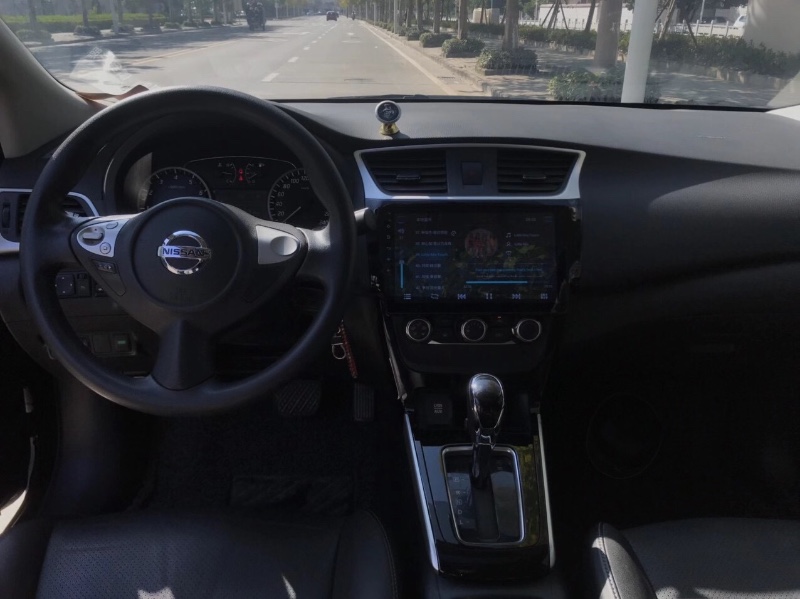 中山18年日产轩逸6