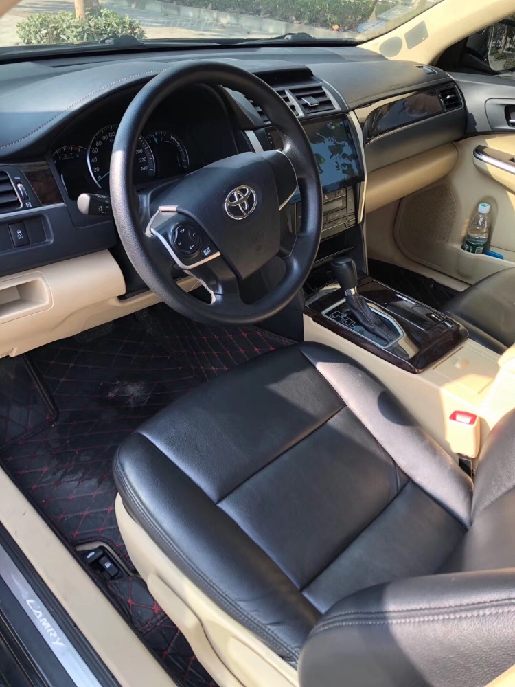 中山17年丰田凯美瑞4