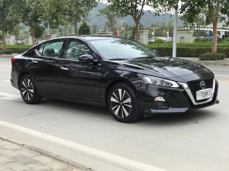 中山20年日产天籁2