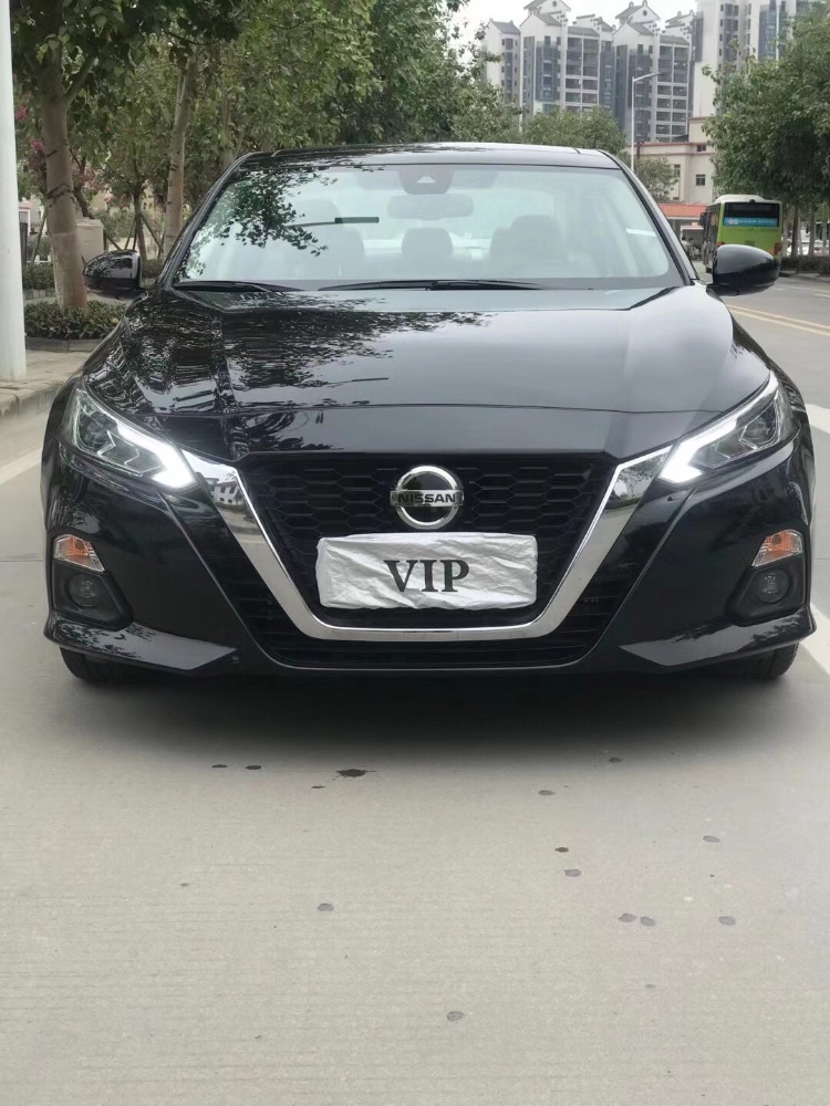 中山20年日产天籁1