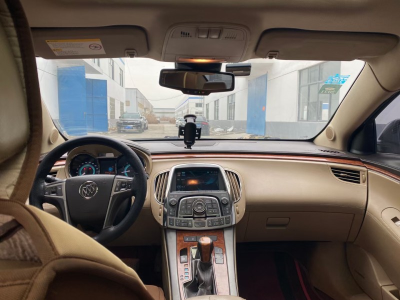 宿迁11年别克君越3