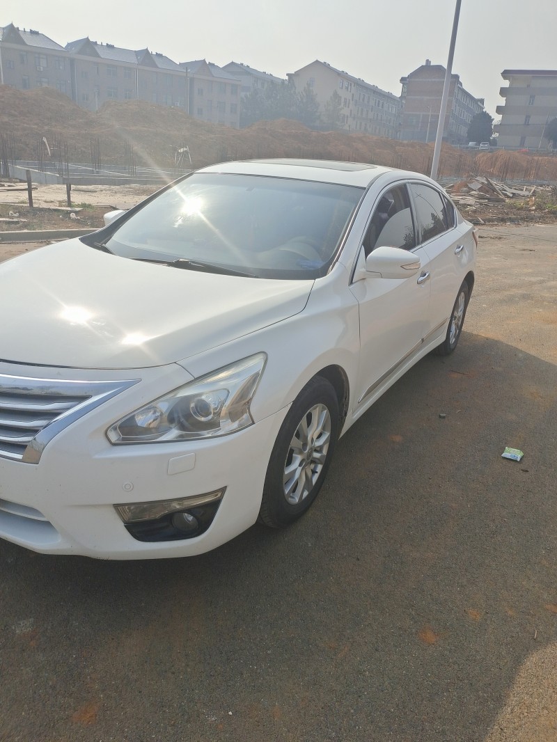 吉安14年日產天籟3
