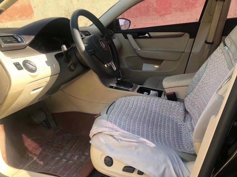 济南14年大众迈腾4