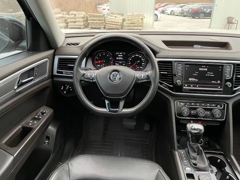 佛山17年大众途昂6