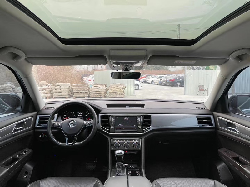 佛山17年大众途昂2