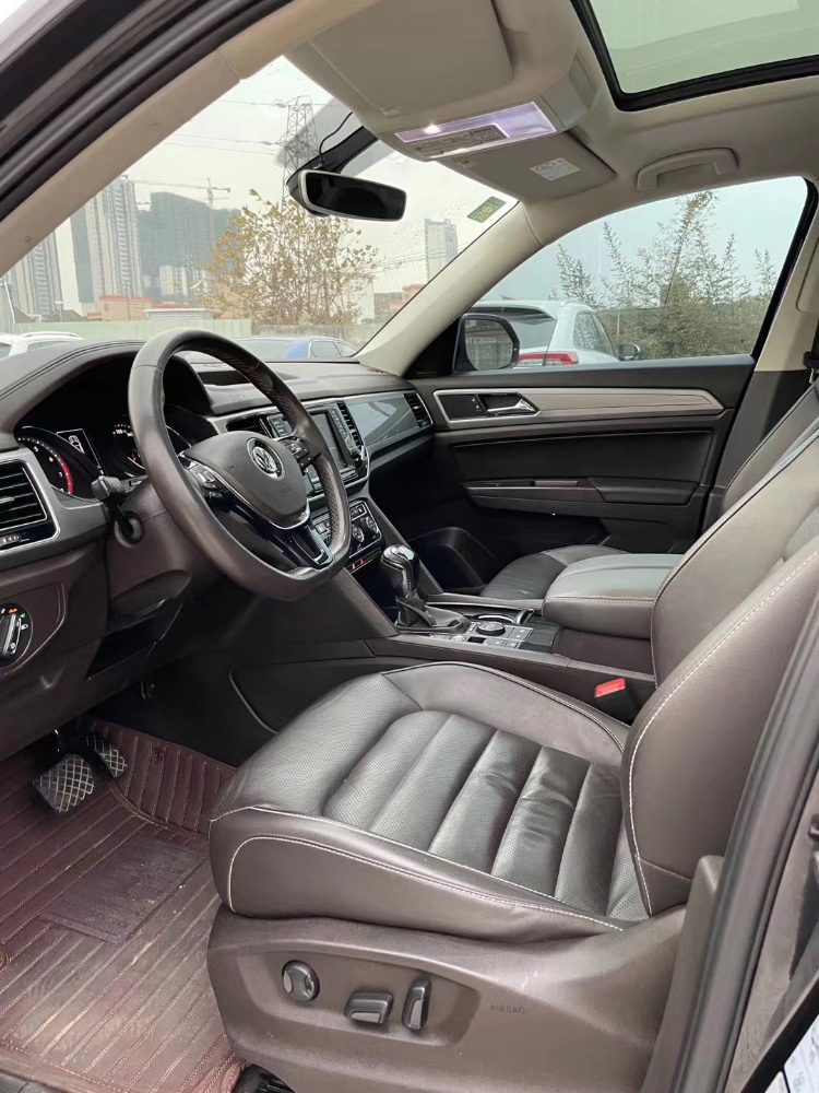 佛山17年大众途昂1