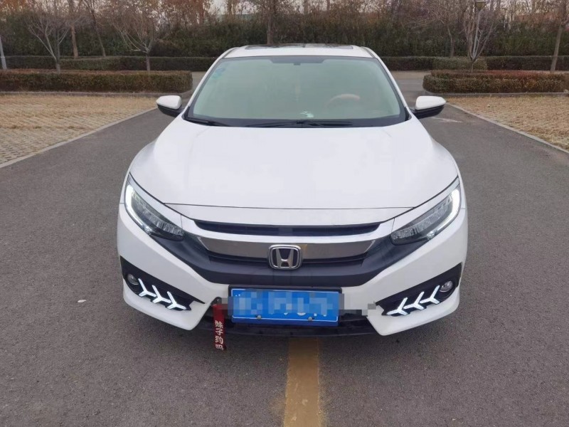 潍坊19年本田思域1